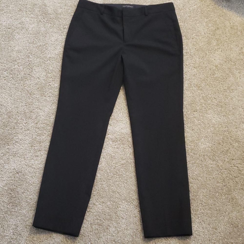 Banana Republic Straight Fit dress pants